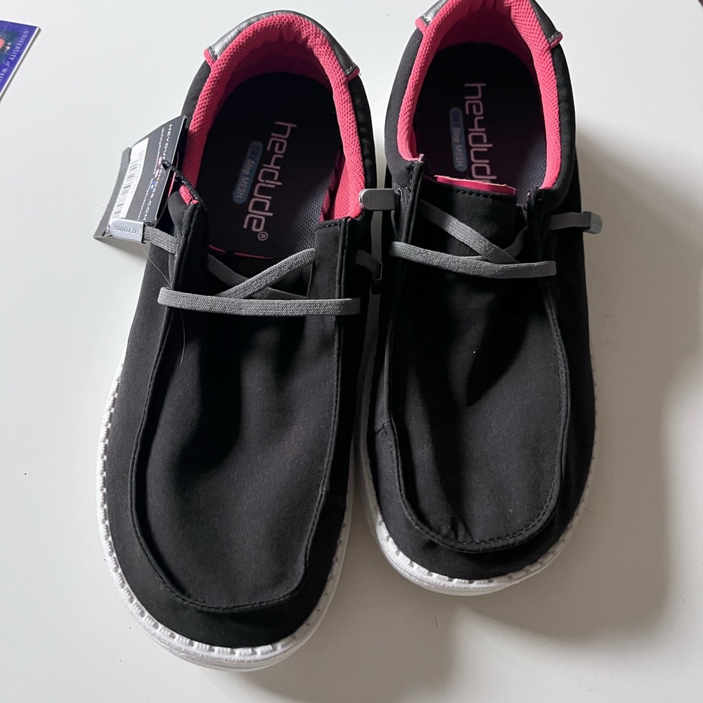 Hey Dudes Wendy Black, size 8
